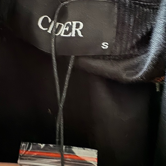 Cider Black Velvet Shirt Dress with Floral Embroidery Size S - Picture 6 of 7